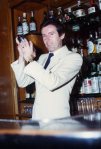 Alfredo barman dell' Hotel Ampezzo di Cortina.